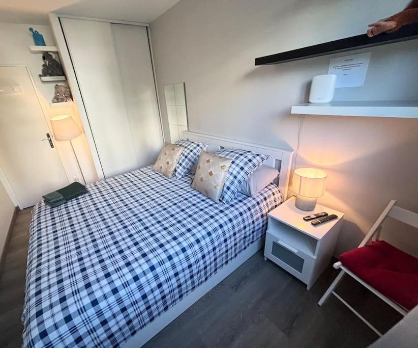 Appartement Confort Avec Balcon - Champigny المظهر الخارجي الصورة