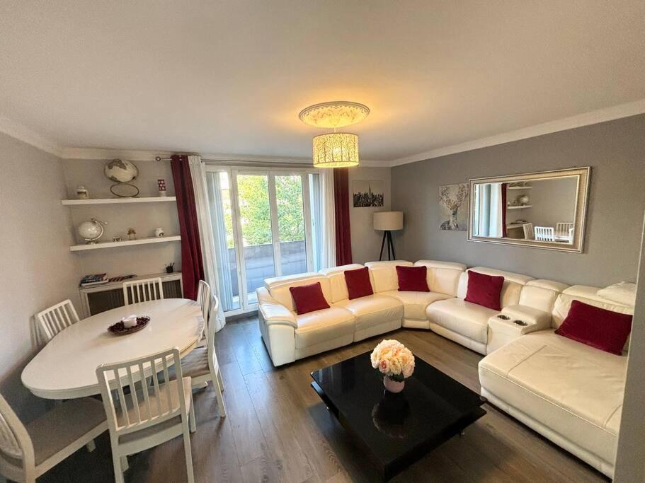 Appartement Confort Avec Balcon - Champigny المظهر الخارجي الصورة