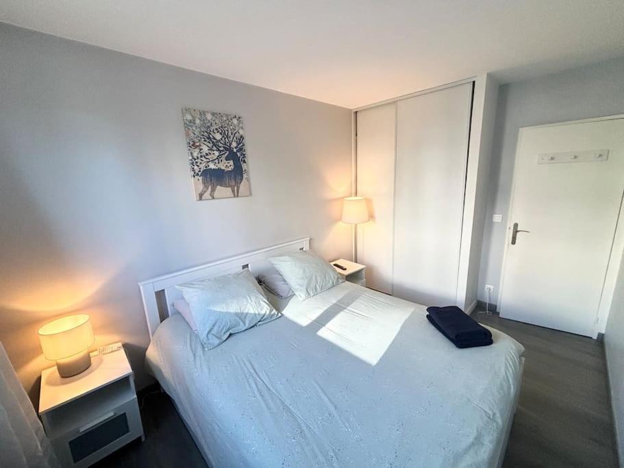 Appartement Confort Avec Balcon - Champigny المظهر الخارجي الصورة